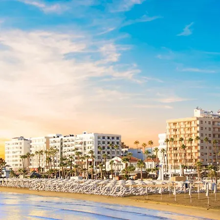 Majestic Seaside Finikoudes Appartement